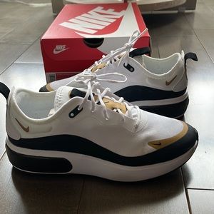 Womens Nike Air Max Dia